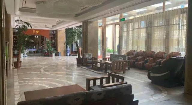 Nujiang Holiday Hotel, Rezerwuj Hotel Dali Yunnan