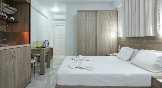 Anthoula Village Hotel