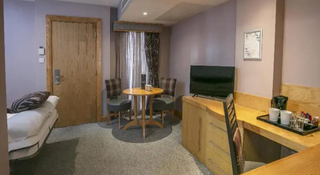 Семейный номер Superior Best Western Premier Suites Hotel & Spa Liverpool-Knowsley