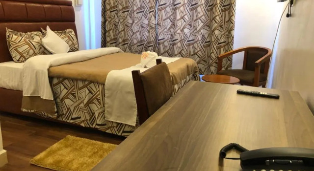 Hellenis Guest House, 预订 宾馆 卡卡梅加 肯尼亚