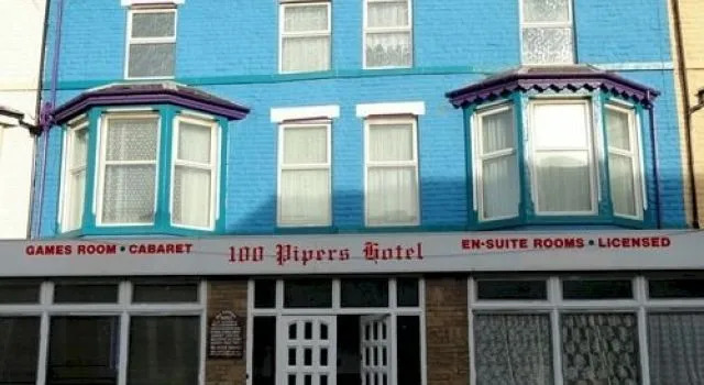 100 Pipers Hotel