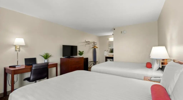 Четырёхместный номер Standard Good Nite Inn Buena Park