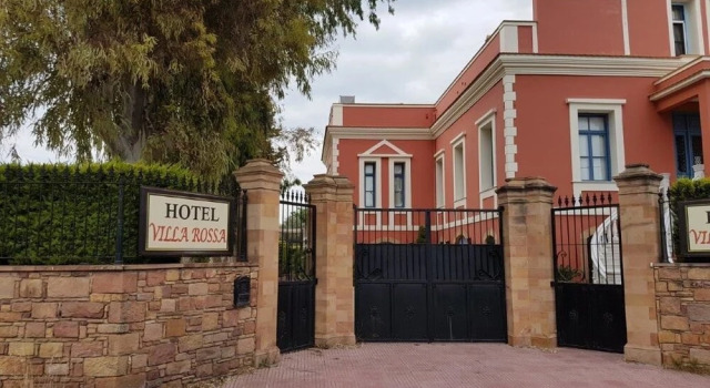 Sourediko, Забронировать Гостевой дом Отели Хиоса с бассейном, Бассейн