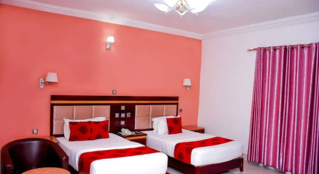 Milton Park Hotel & Resort, Prenota Resort Hotel a Kano con colazione, Colazione