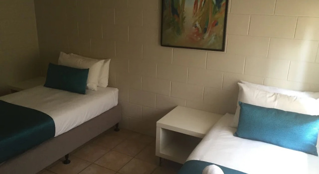 Люкс Standard с 2 комнатами Dunk Island View Caravan Park