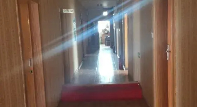 Студия Economy Urumqi Huixin Small Hotel