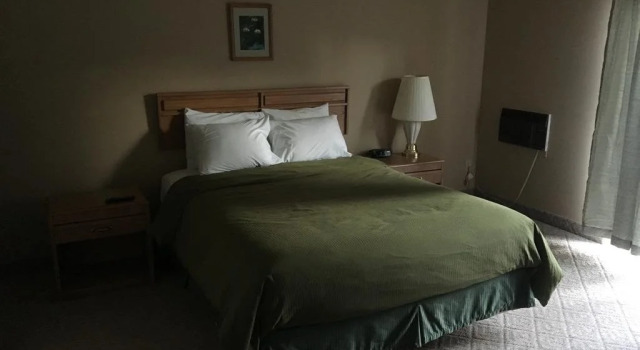 The Inn at Priest Lake, Rezerwuj Hotel Coolin Idaho