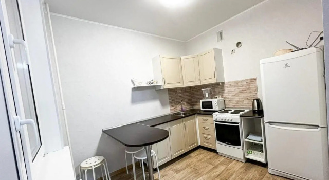 AlexkHome on Stroiteley Street 9-373, Buchen Sie Ferienwohnung Hotels in Oblast Moskau mit Parkplatz, Parkplätze