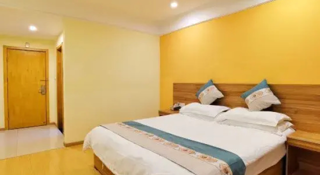 365 Theme Hotel