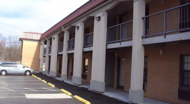 Executive Inn, Book Hotel Tullahoma Tennessee