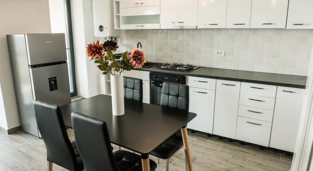 Семейные апартаменты с балконом и с видом на озеро Diamond View Apartments
