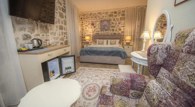 Antika Guesthouse