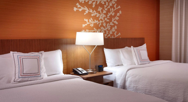 Четырёхместный люкс Fairfield Inn & Suites by Marriott Salt Lake City Downtown