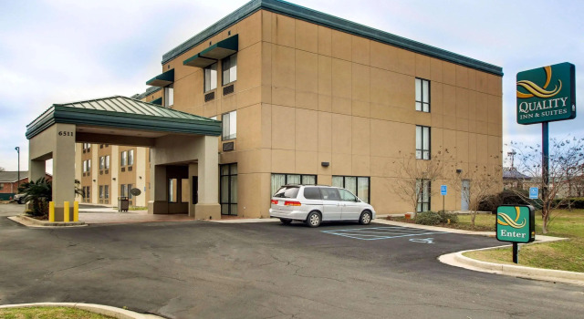 Quality Inn & Suites Hattiesburg North, Забронировать Отель Хаттисберг Миссисипи, рядом с Lake Terrace Convention Center