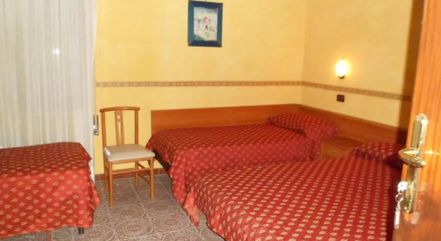 Standard Vierer Zimmer Motel Tempio