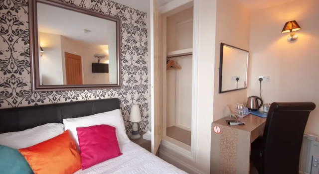17 Foss Street, Забронировать Отель Отели Англии 3 звезды, 3*