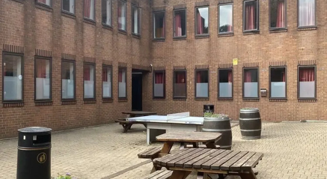 Rooms for Students Only CRICKLEWOOD LANE