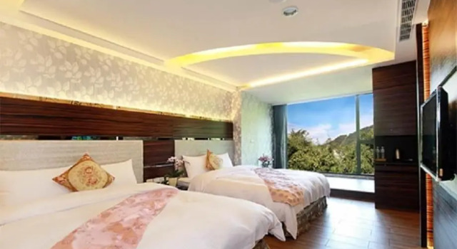 Четырёхместный номер Standard с видом на горы Shuian Lakeside Hotel