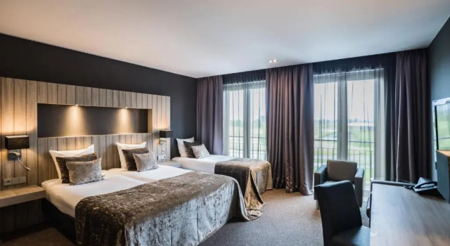 Трёхместный номер Comfort Van der Valk Hotel Middelburg