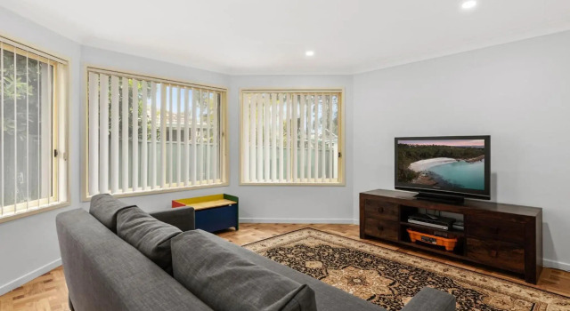 An Easy Stroll to the Water the Park and the Country Club, Prenota Hotel Sanctuary Point Jervis Bay