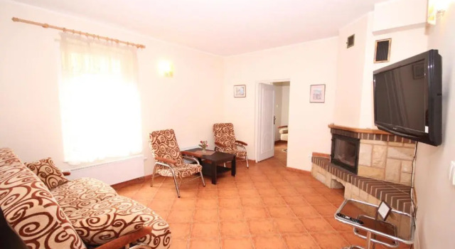 Willa Patio, Varaa Hotelli Stegna 