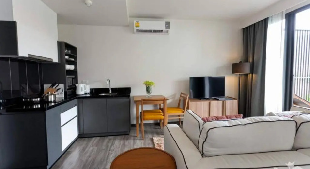 Modern 1 Br Wifi Pool Walk To Patong Beach, Забронировать Отель Отели Патонг-Бич с бассейном, рядом с Больница Патонга, Бассейн