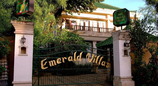 Bali Emerald Apartments, Забронировать Апартаменты/квартира Отели провинции Бали с завтраком, Завтраки