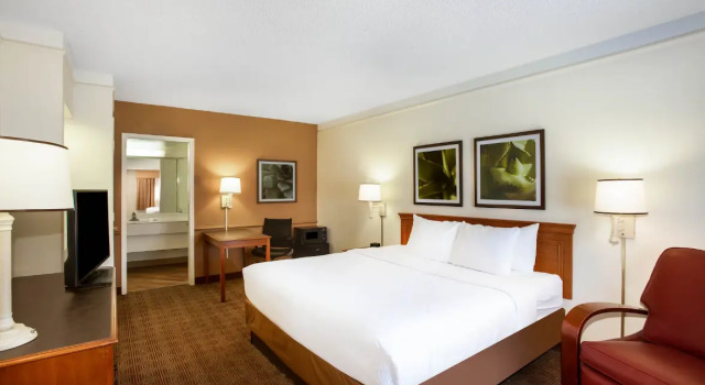 Номер Deluxe La Quinta Inn by Wyndham Austin Capitol / Downtown