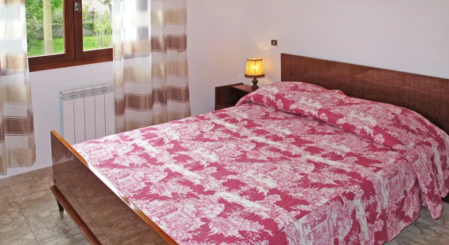 CHAMBRE D'HÔTE "Chez Antoinette et Charles", Varaa Hotelli Prunelli-di-Fiumorbo 