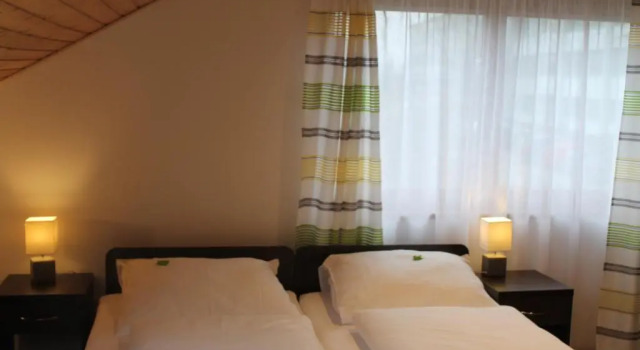 Gästehaus am Sonnenberg, Varaa Matkakoti Hotellit Baijeri pysäköinnillä, Pysäköinti
