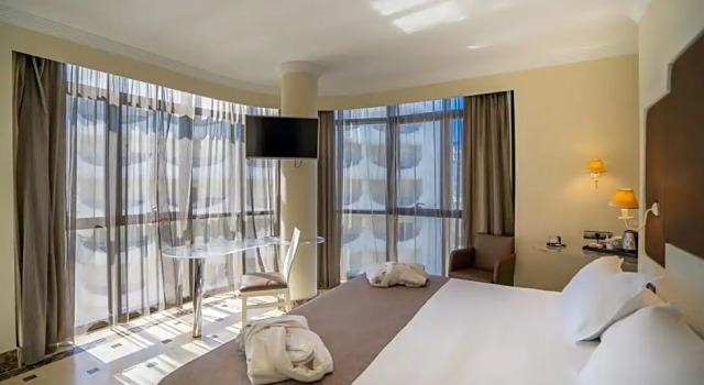 Двухместный номер Superior с видом на море Hotel Spa Cádiz Plaza