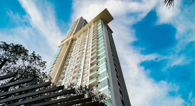 Riviera 1BR Sea View 2605 by Pattaya Holiday
