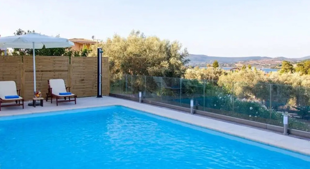 Villa Manos in Ligia, Забронировать Вилла Отели периферии Ионических островов с парковкой, Парковка