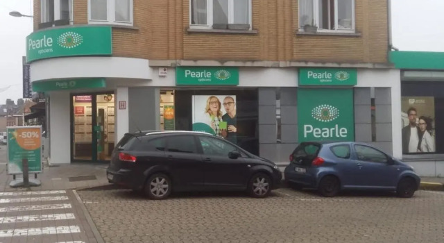 Le dernier métro, Prenota Hotel Hotel a Flanders con parcheggio, Parcheggio