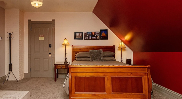 Номер Grand Reynolds Mansion B&B