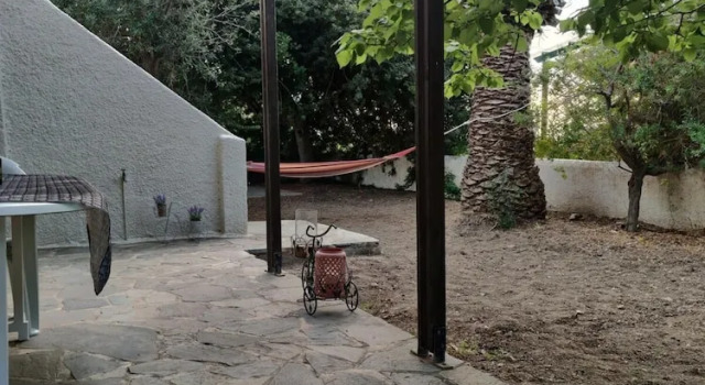 Коттедж Sylvia s House at Vagia