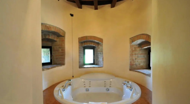 Полулюкс с балконом и с красивым видом из окна Hotel Torre di San Martino