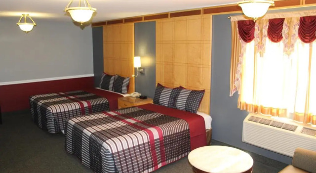 Четырёхместный номер Standard Liberty Inn Absecon Atlantic City