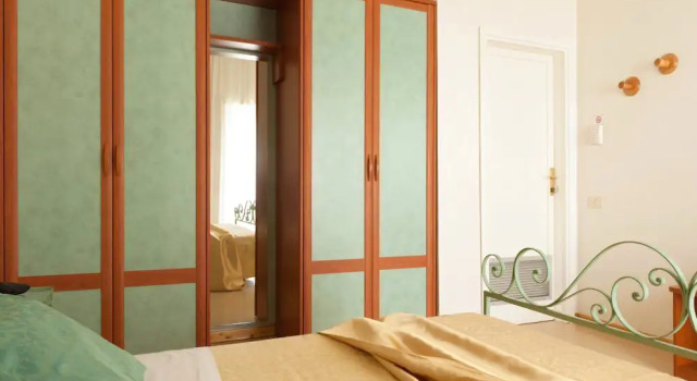 Hotel Parco Delle Rose, Book Hotel Hoteller i Teramo med parkering, Parkering