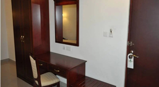 Hotel Hamilton, Забронировать Отель Отели штата Кералы с парковкой, Парковка