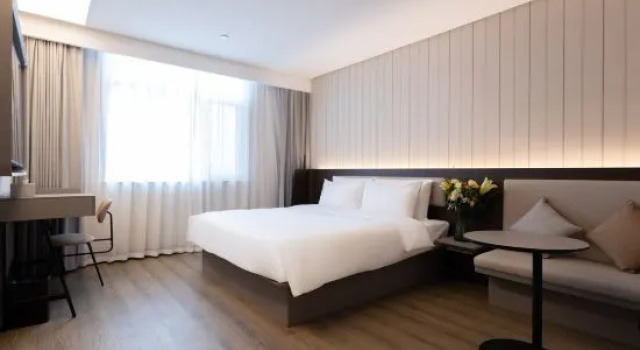 Люкс HanTing Hotel (Cangzhou Central Hospital Huabei Commercial Building)