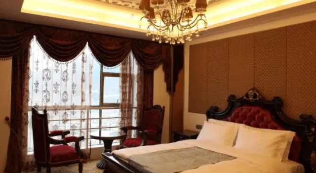 Люкс Deluxe Jinqian Jiahua Hotel
