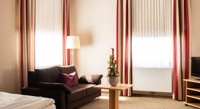 Четырёхместный номер Standard Bundts Hotel & Gartenrestaurant