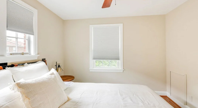Modern Alexandria Townhome ~ 2 Mi to Old Town!, Забронировать Отель Отели Александрии 3 звезды, рядом с Washington Masonic National Memorial, 3*