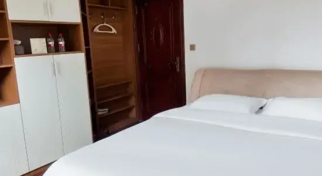 Номер Economy Wanyun Courtyard (Jinlin Bay, Qujing)