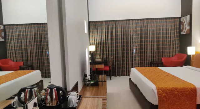 Номер Deluxe Hotel Satkar Residency