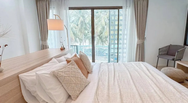 Полулюкс S2 Hotel Bangsaen