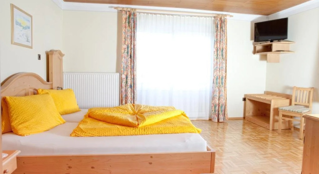 Thermenpension Gigler, Book Hotel Bad Waltersdorf East Styria