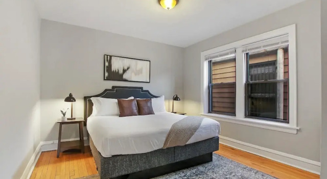 1BR Vibrant Apt - Montrose 2E