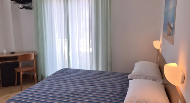 Двухместный номер Comfort с балконом Hotel Mayor
